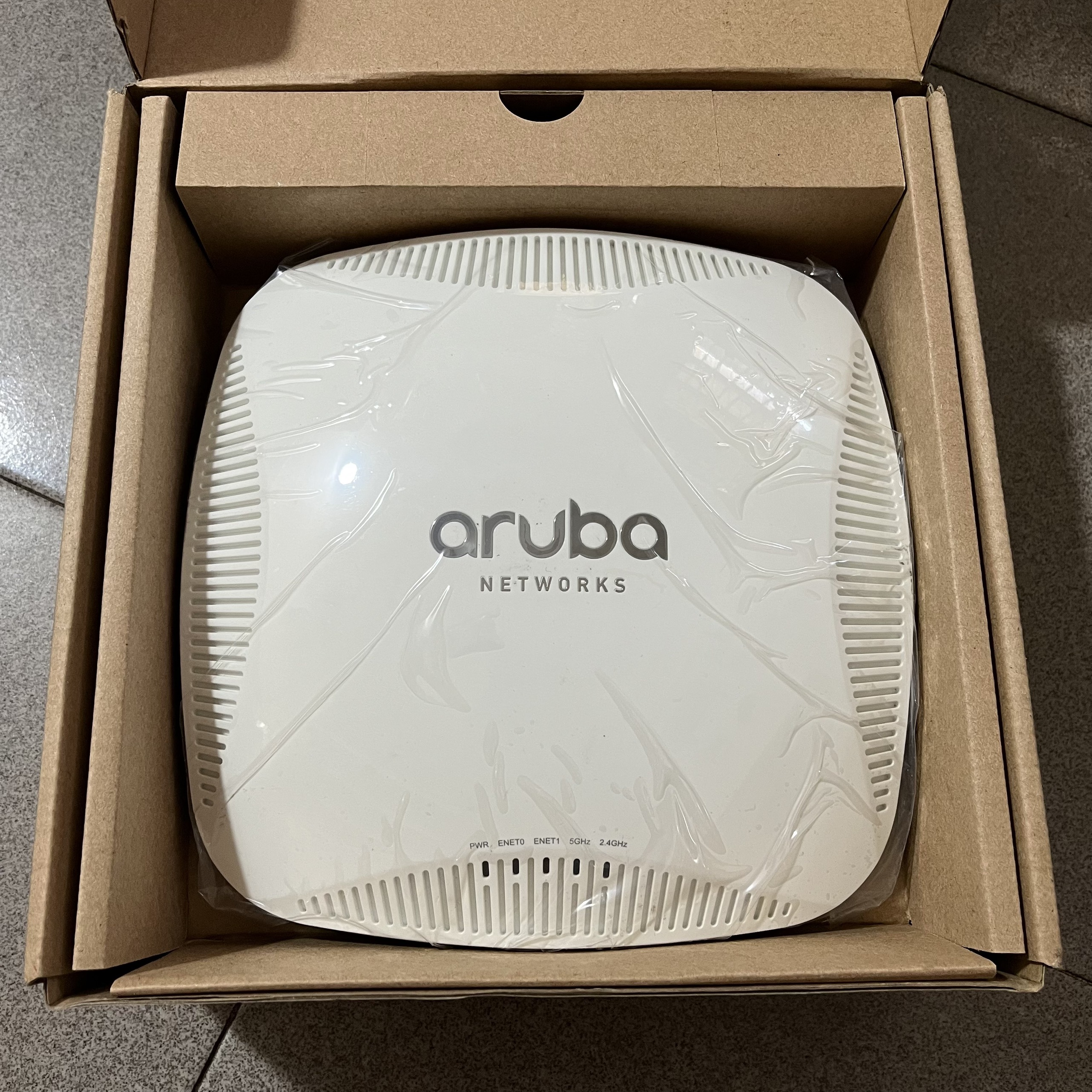 Wifi chuyên dụng Aruba 225 AC1900Mbps