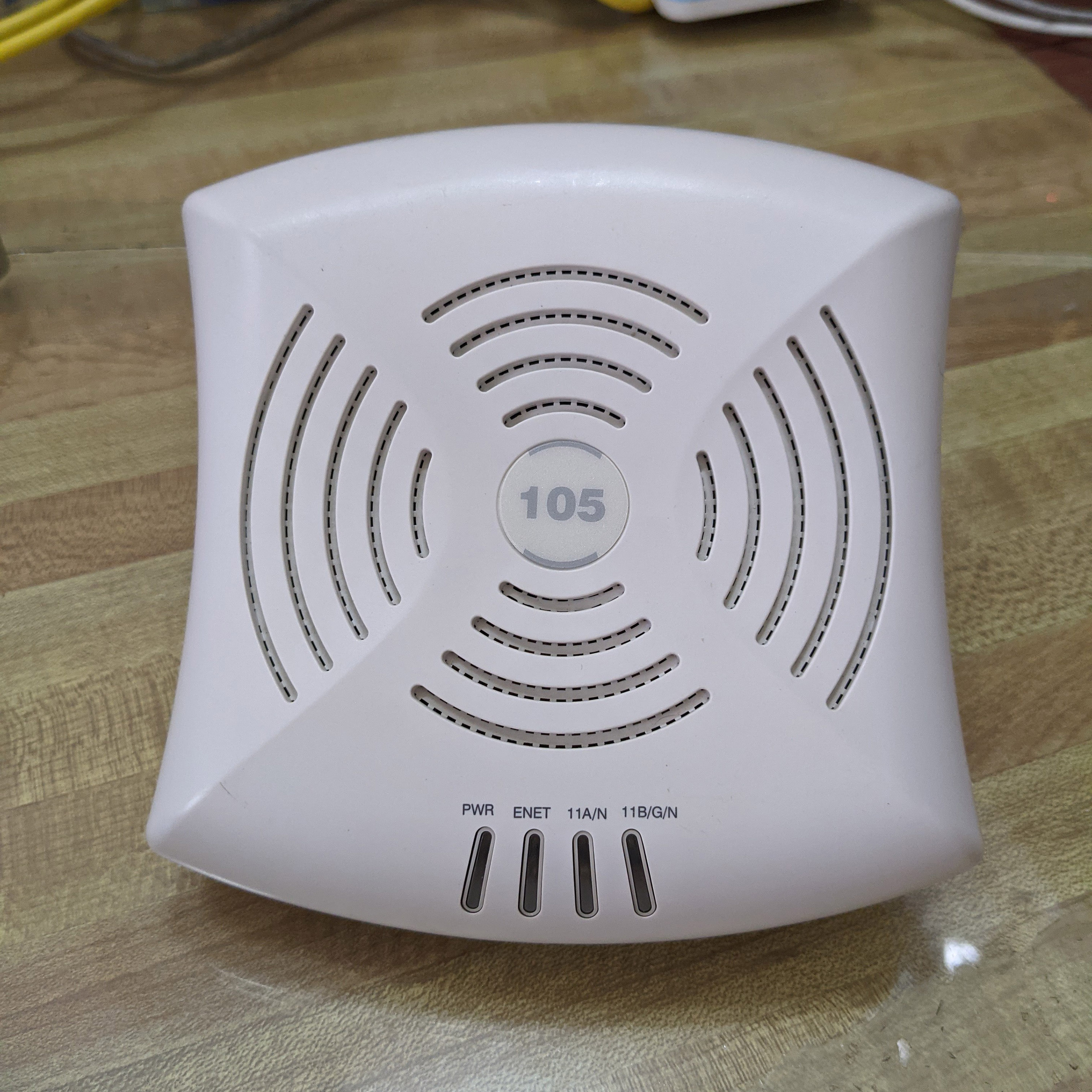 Bộ phát sóng wifi chuyên dụng Aruba IAP-105