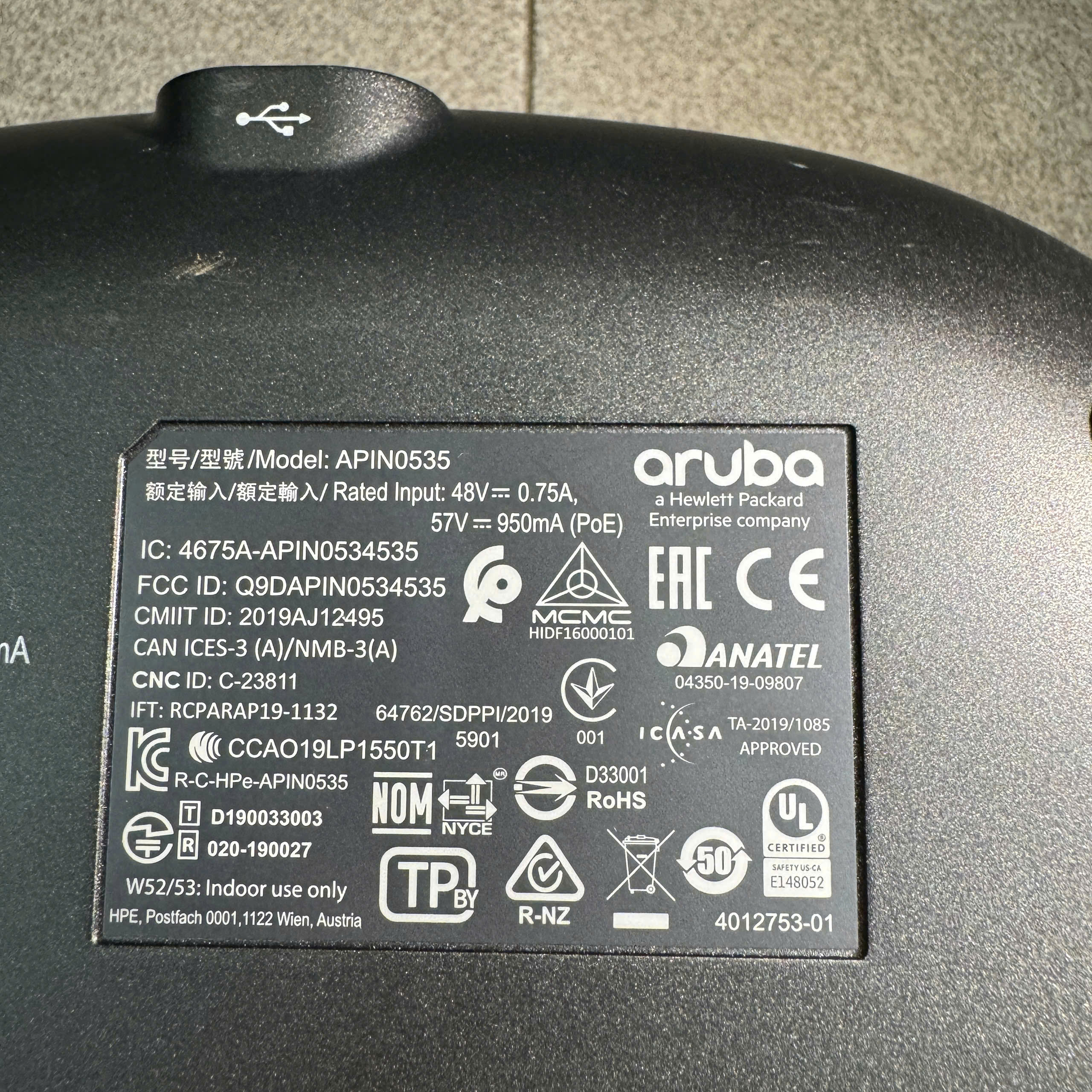 Phát wifi chuyên dụng Aruba 535 đẹp