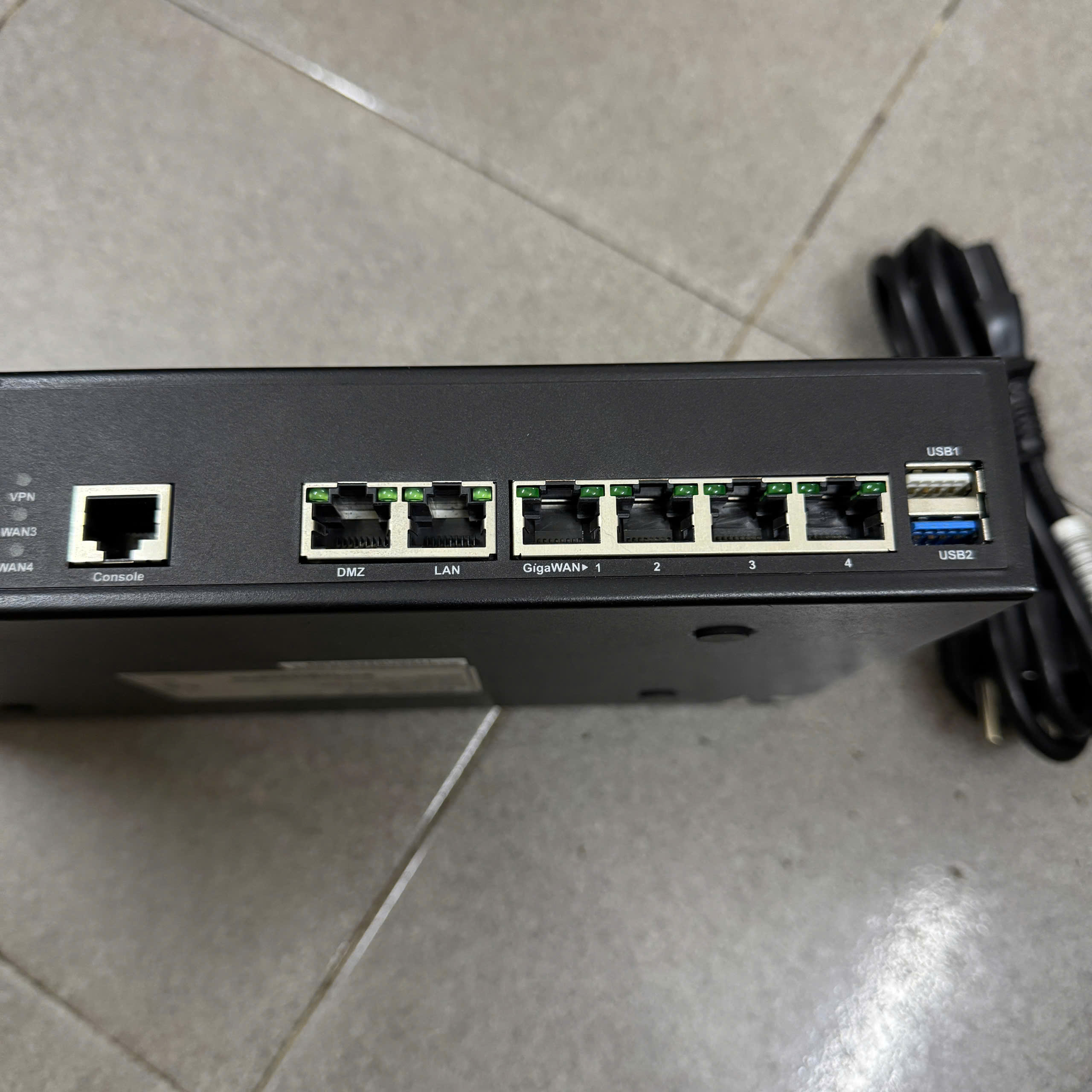 Router cân bằng tải Draytek Vigor 3220 đẹp