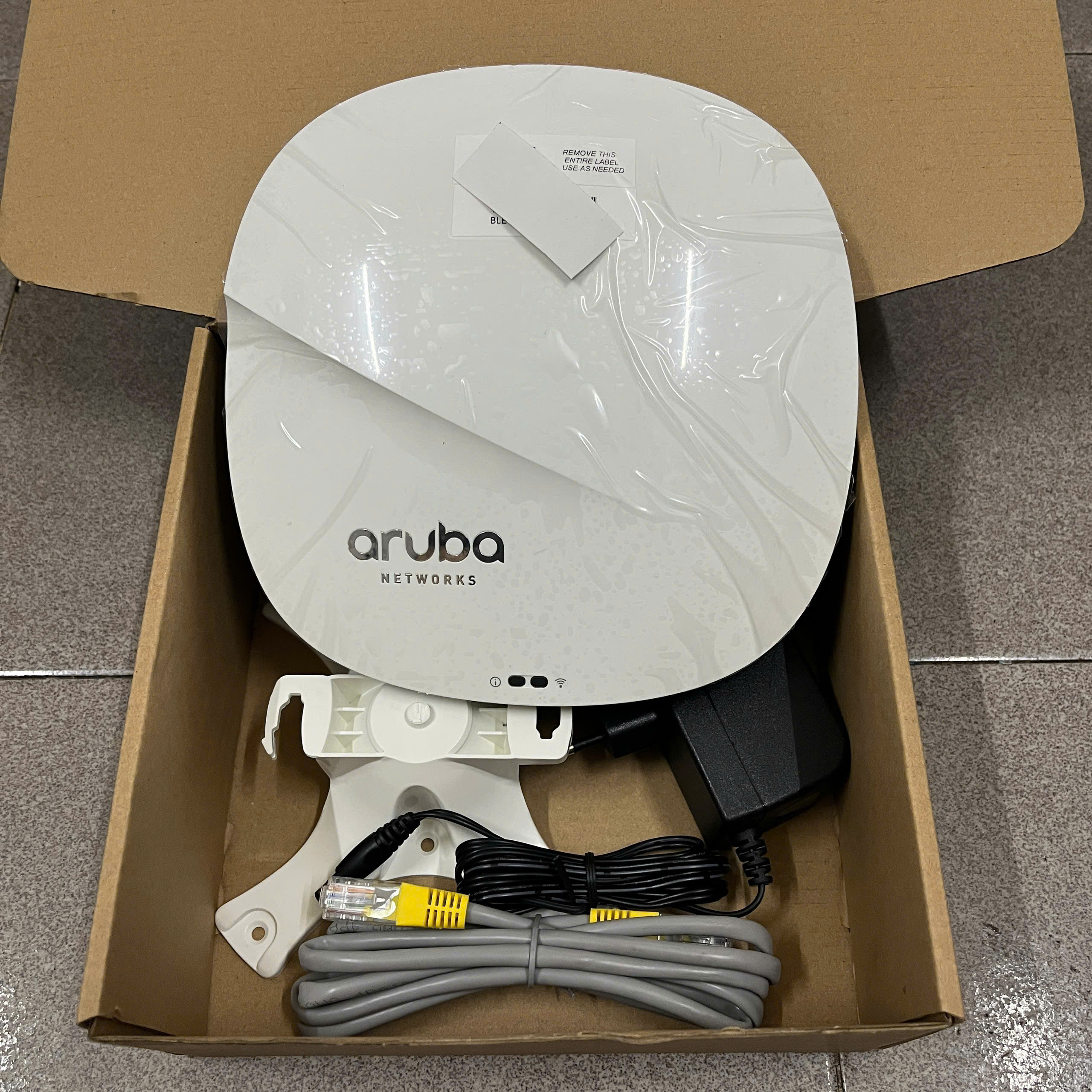 Phát wifi chuyên dụng Aruba 315 AC WAVE 2 AC 