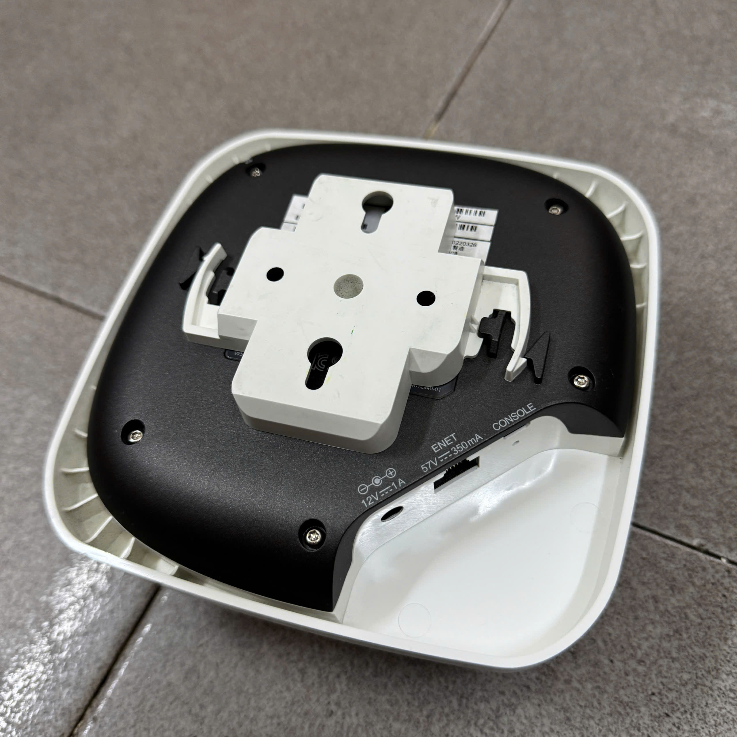 Phát wifi chuyên dụng Aruba Instant On AP11 đẹp