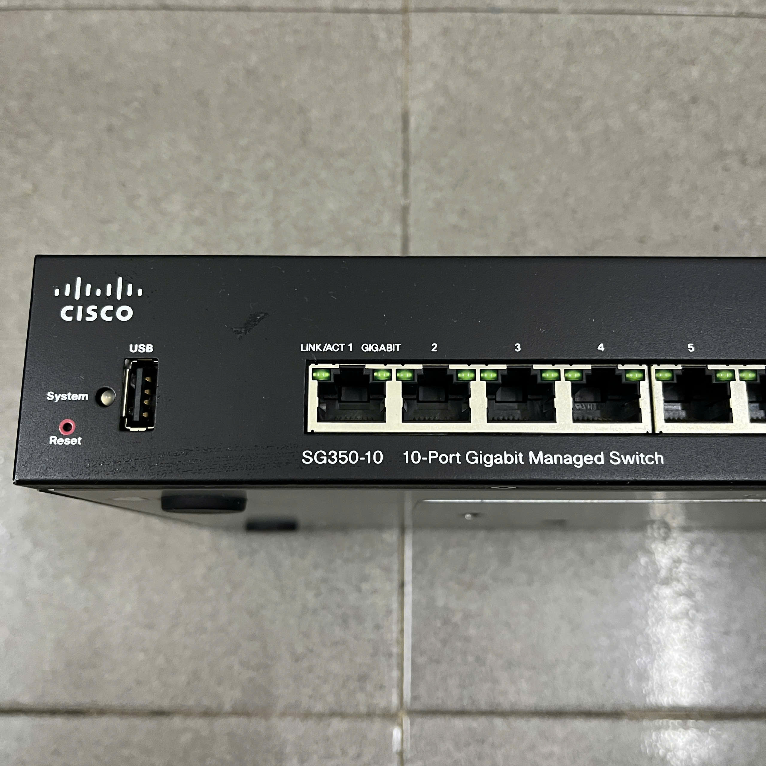 Bộ chia mạng Layer 3 Cisco SG350-10